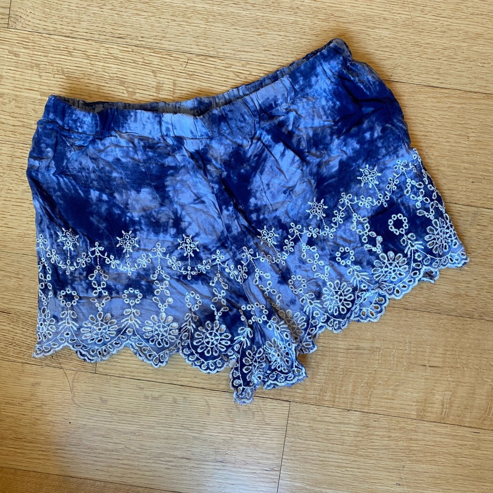 Kendall & Kylie Blue Tie Dye shorts
